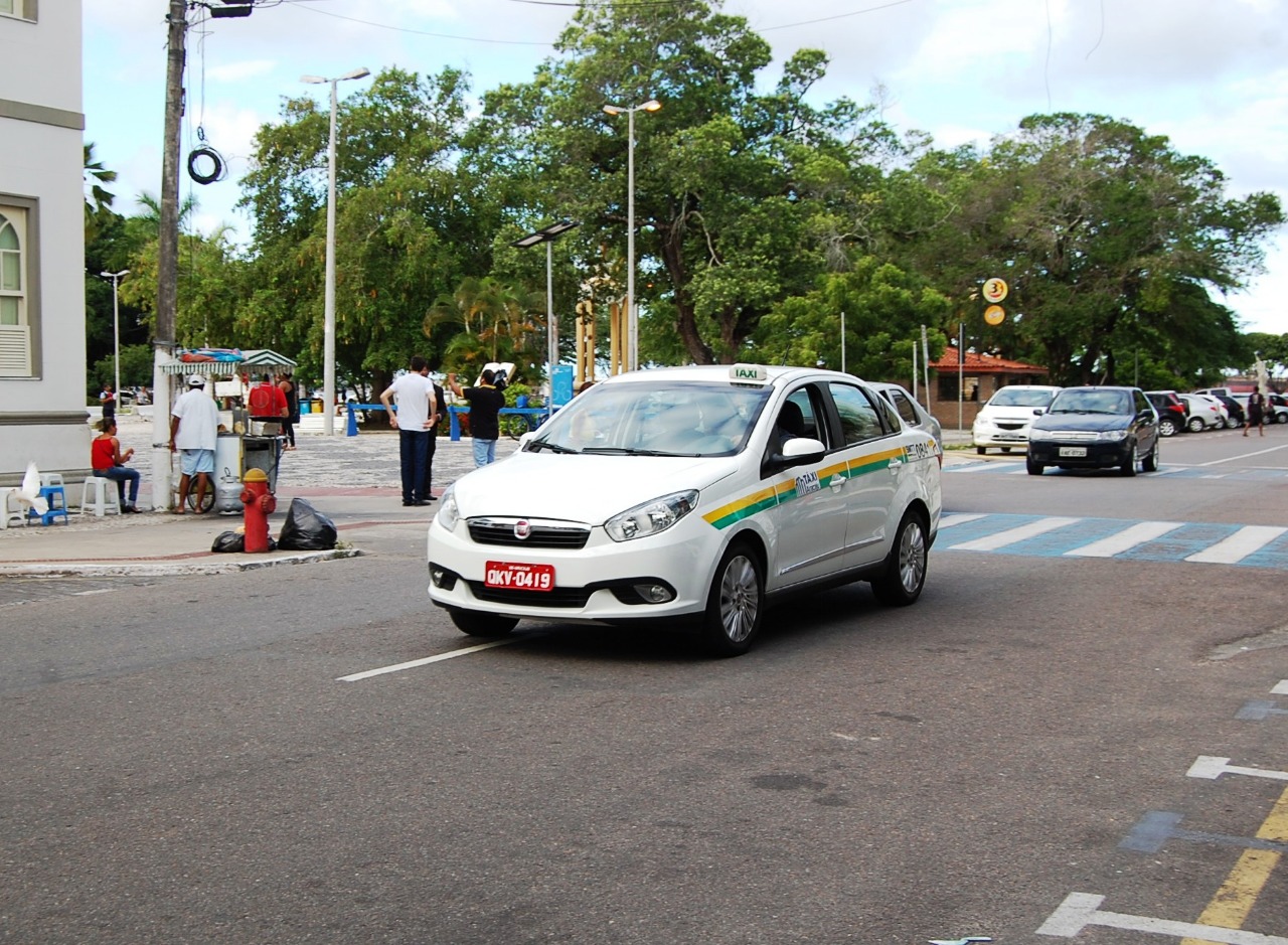 SMTT prorroga prazo para recadastramento de táxis e transportes escolares - SMTT Aracaju